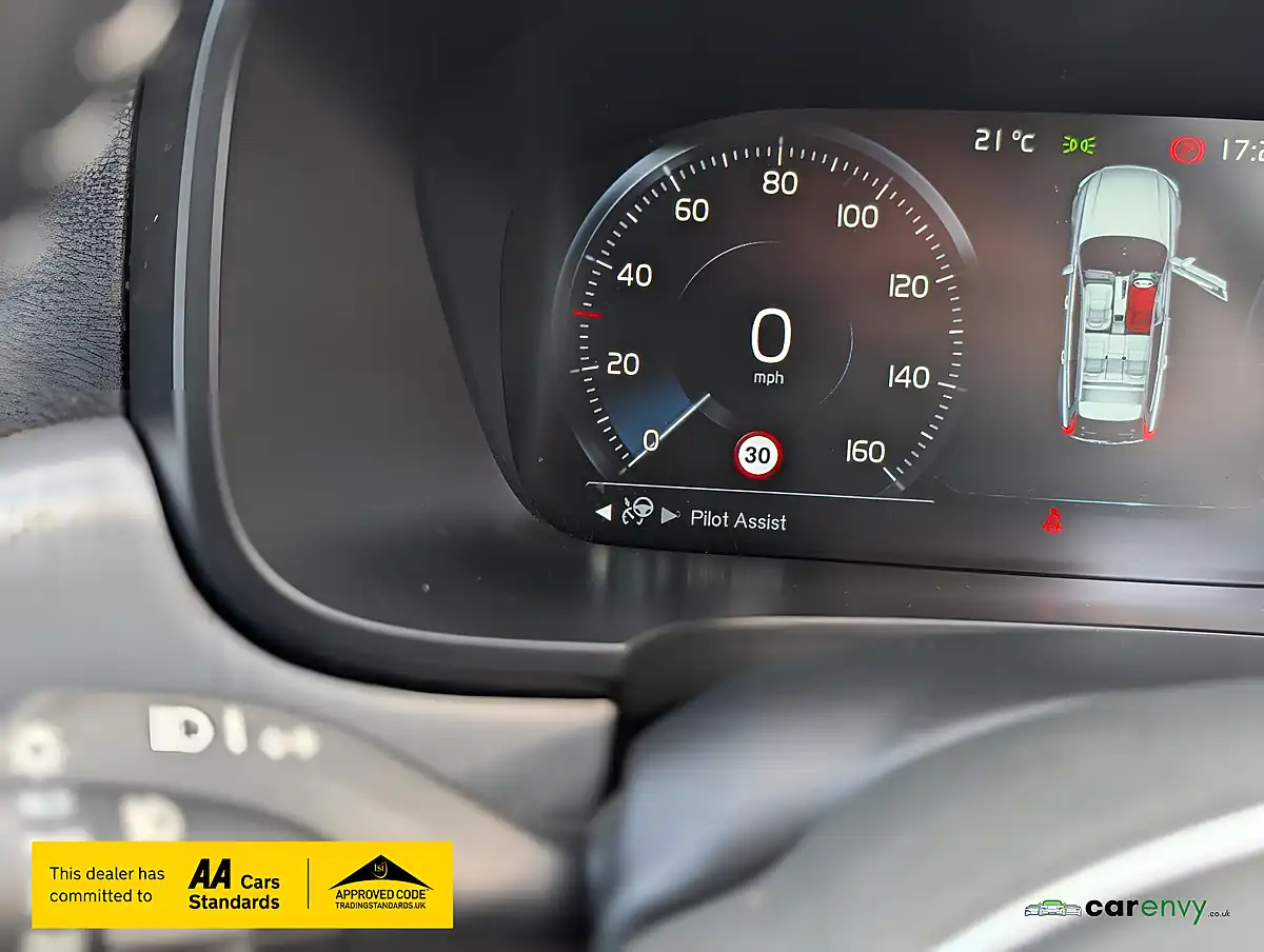 Used 2019 Volvo V90 Momentum Savile Grey - Interior and Exterior details 20