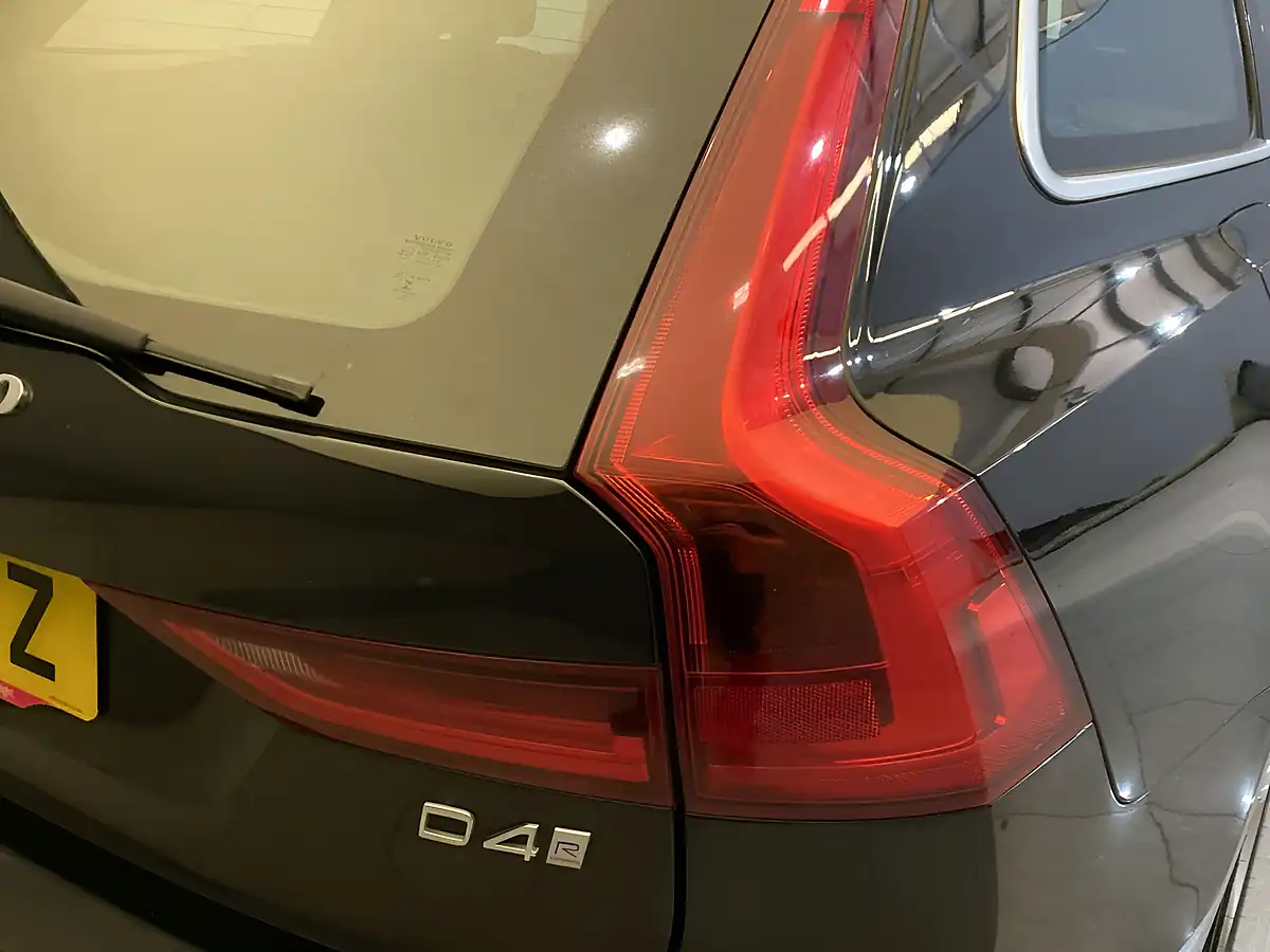 Used 2019 Volvo V90 R-Design Black - Interior and Exterior details 13