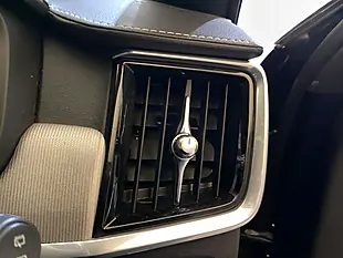 Used 2019 Volvo V90 R-Design Black - Interior and Exterior details 19