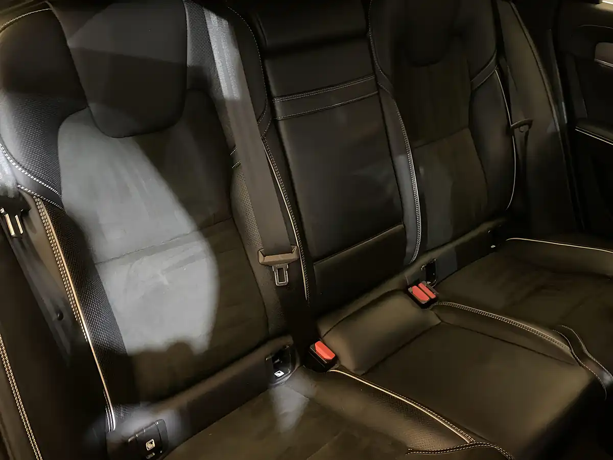 Used 2019 Volvo V90 R-Design Black - Interior and Exterior details 5