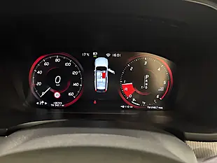 Used 2019 Volvo V90 R-Design Blue - Interior and Exterior details 16