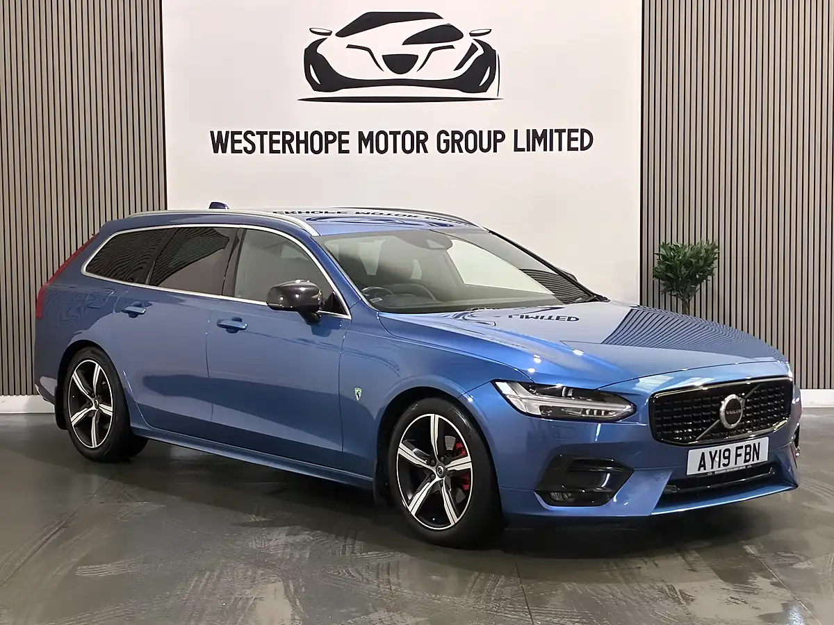 Used 2019 Volvo V90 R-Design Blue - Interior and Exterior details 20