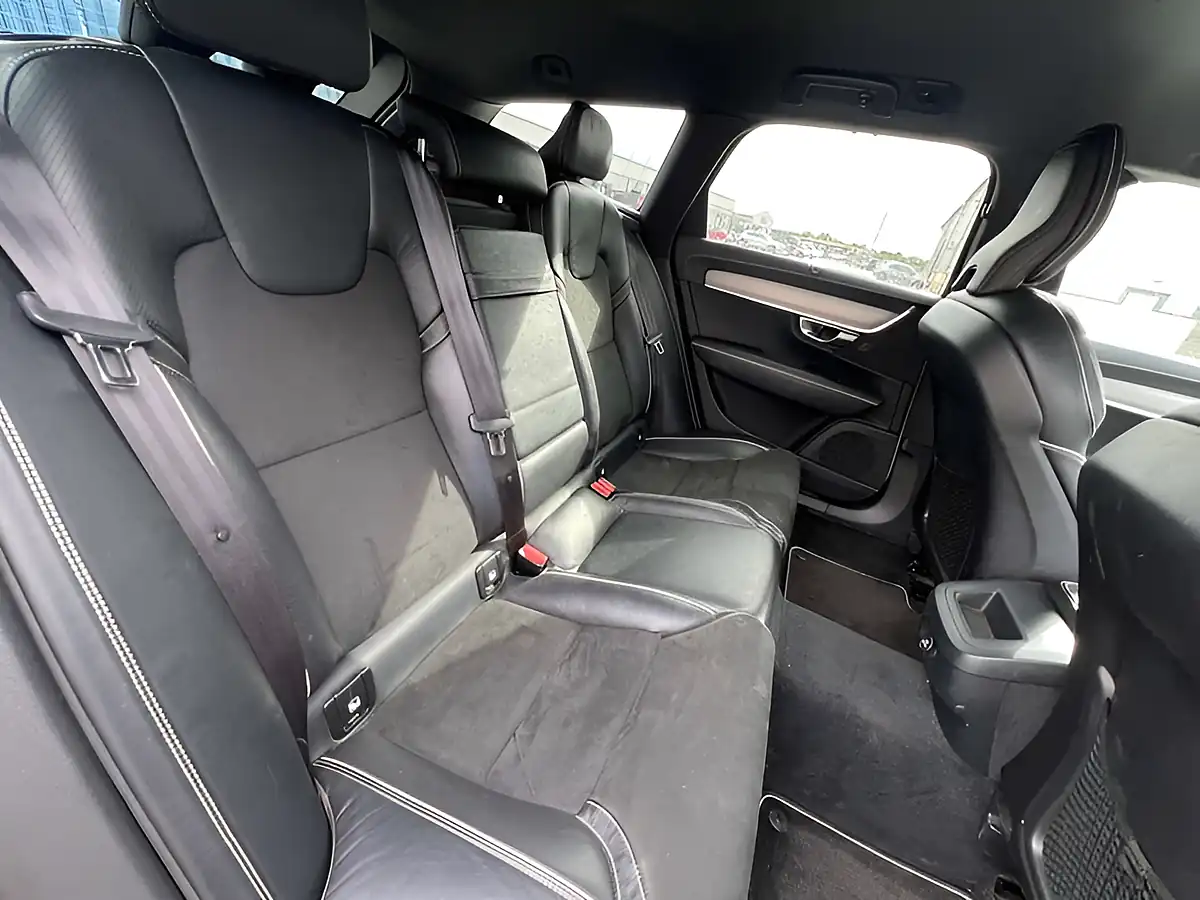 Used 2019 Volvo V90 R-Design Crystal White - Interior and Exterior details 19