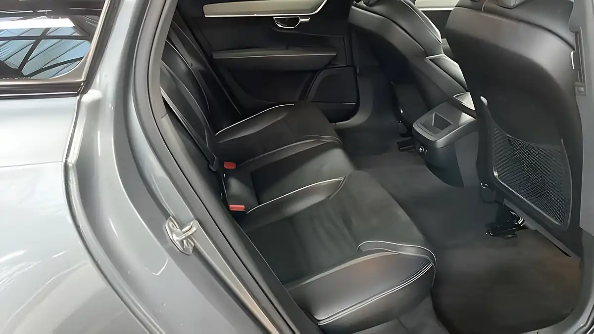 Used 2019 Volvo V90 R-Design Plus Grey - Interior and Exterior details 10