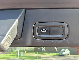 Used 2019 Volvo V90 R-Design Savile Grey - Interior and Exterior details 11