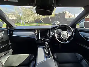 Used 2019 Volvo V90 R-Design Savile Grey - Interior and Exterior details 14