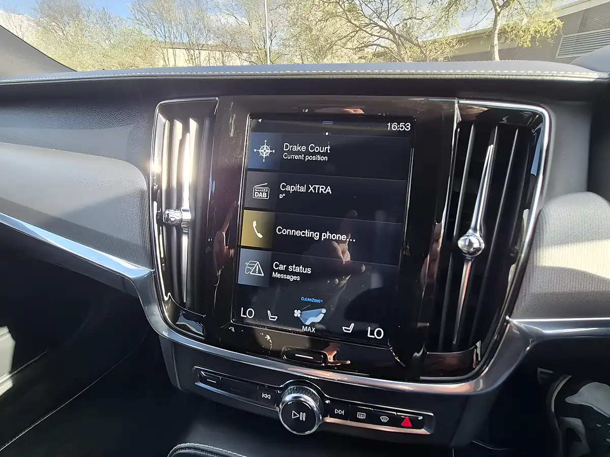 Used 2019 Volvo V90 R-Design Savile Grey - Interior and Exterior details 19