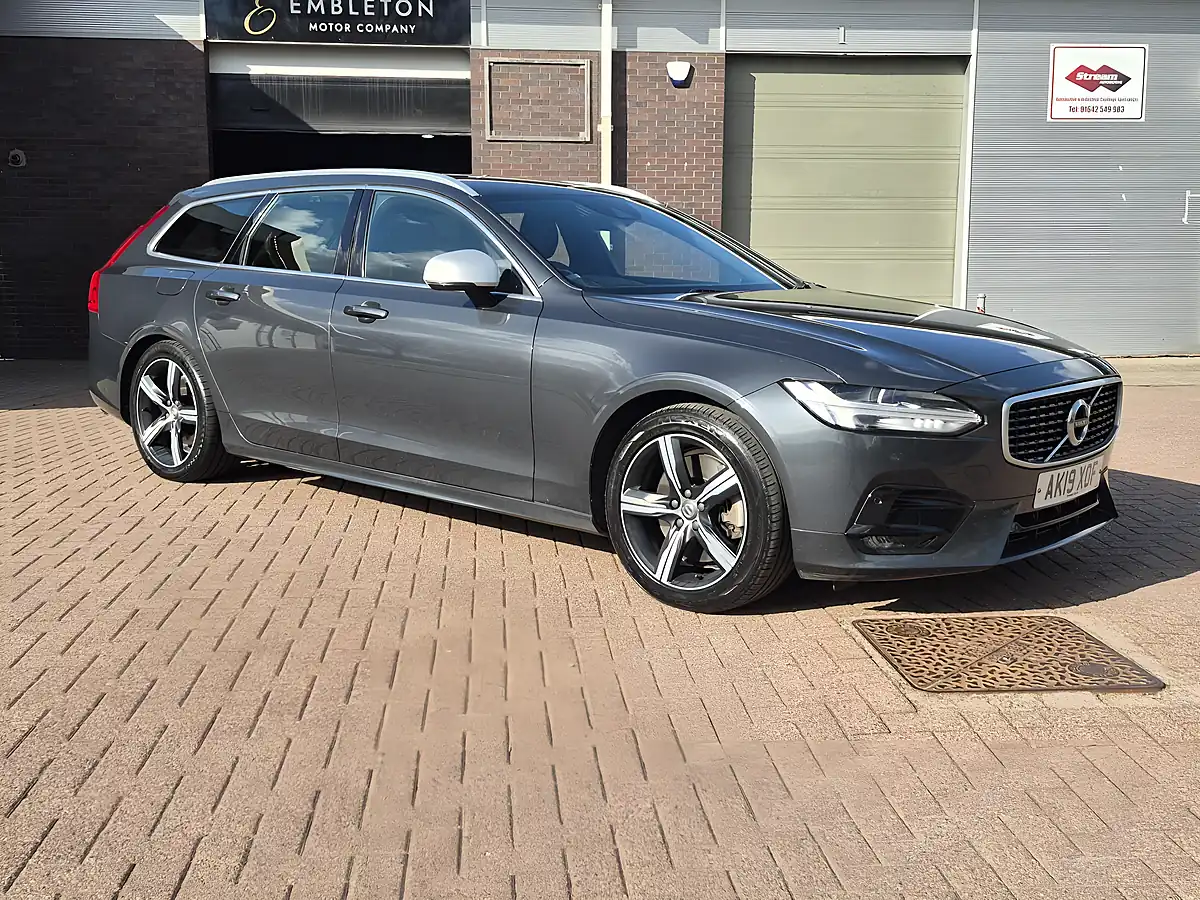 Used 2019 Volvo V90 R-Design Savile Grey - Interior and Exterior details 3