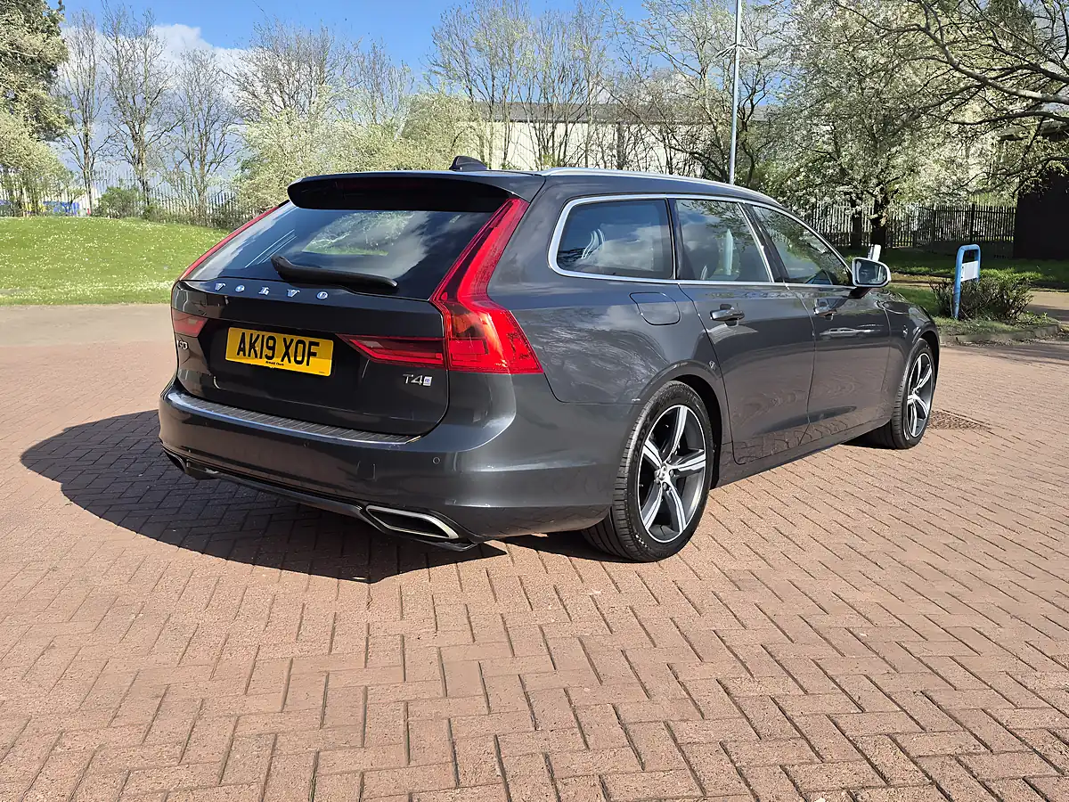 Used 2019 Volvo V90 R-Design Savile Grey - Interior and Exterior details 4