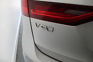 Used 2019 Volvo V90 R-Design Silver - Interior and Exterior details 11