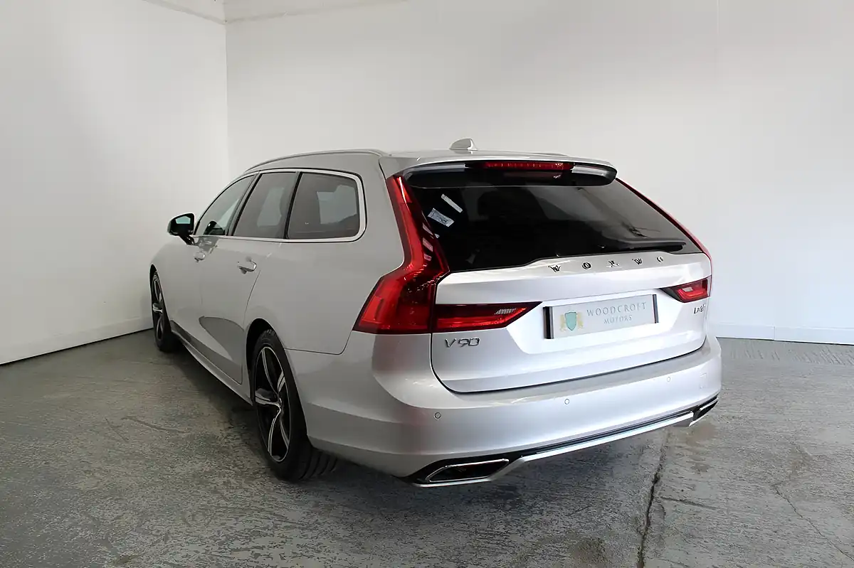 Used 2019 Volvo V90 R-Design Silver - Interior and Exterior details 5