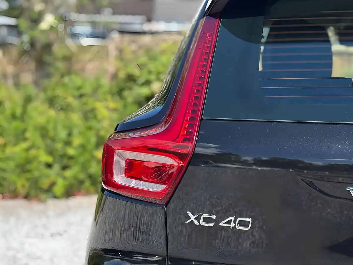 Used 2019 Volvo XC40 Inscription Black - Interior and Exterior details 18