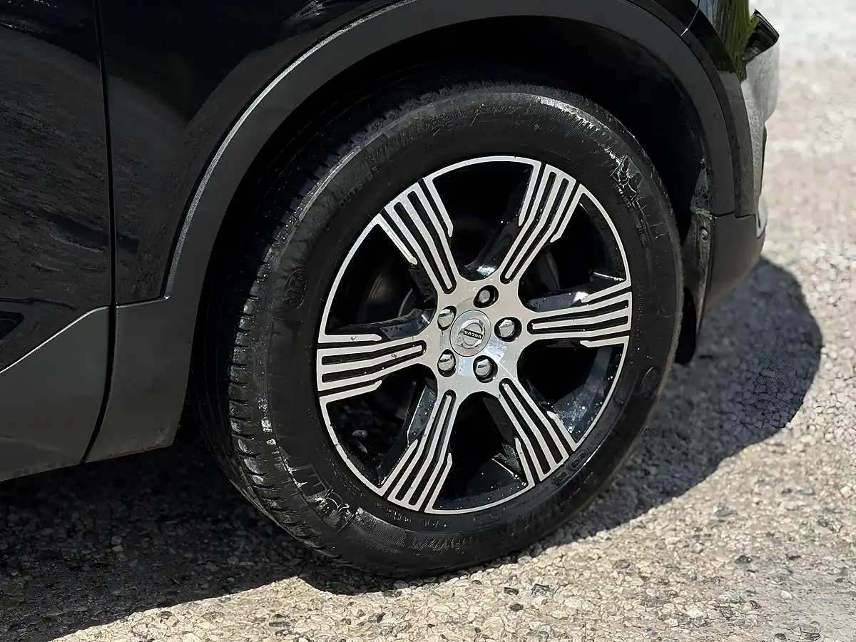 Used 2019 Volvo XC40 Inscription Black - Interior and Exterior details 19