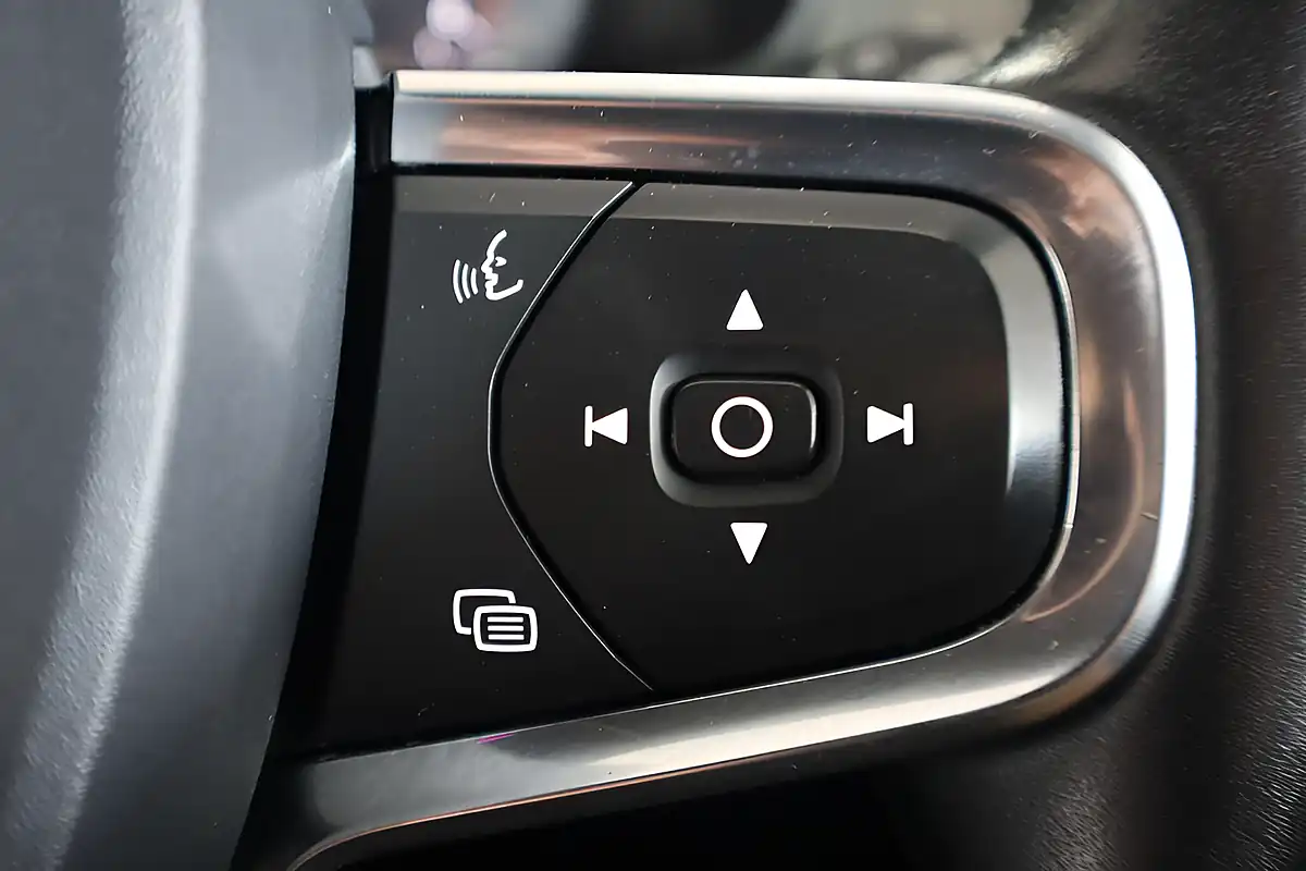 Used 2019 Volvo XC40 Inscription Black - Interior and Exterior details 12
