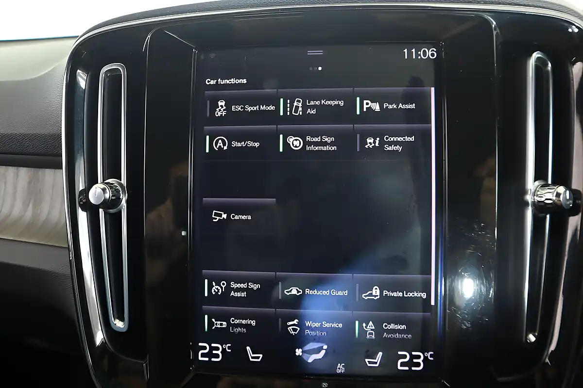 Used 2019 Volvo XC40 Inscription Black - Interior and Exterior details 16