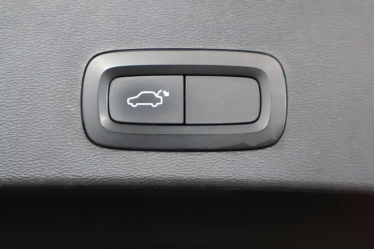 Used 2019 Volvo XC40 Inscription Black - Interior and Exterior details 20