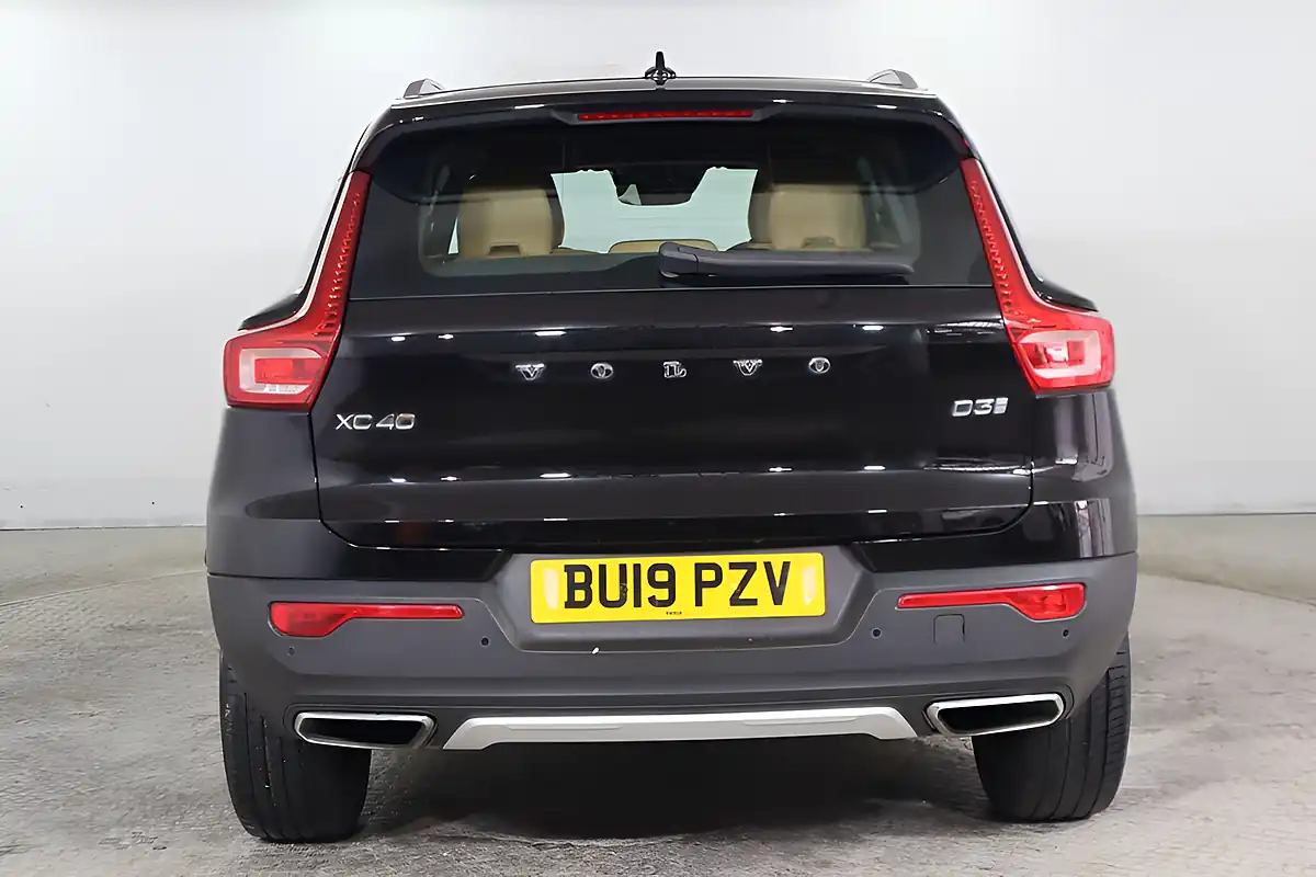 Used 2019 Volvo XC40 Inscription Black - Interior and Exterior details 5