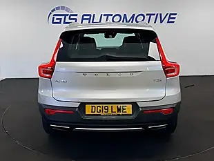 Used 2019 Volvo XC40 Inscription Bright Silver - Interior and Exterior details 10
