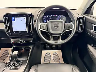 Used 2019 Volvo XC40 Inscription Bright Silver - Interior and Exterior details 11