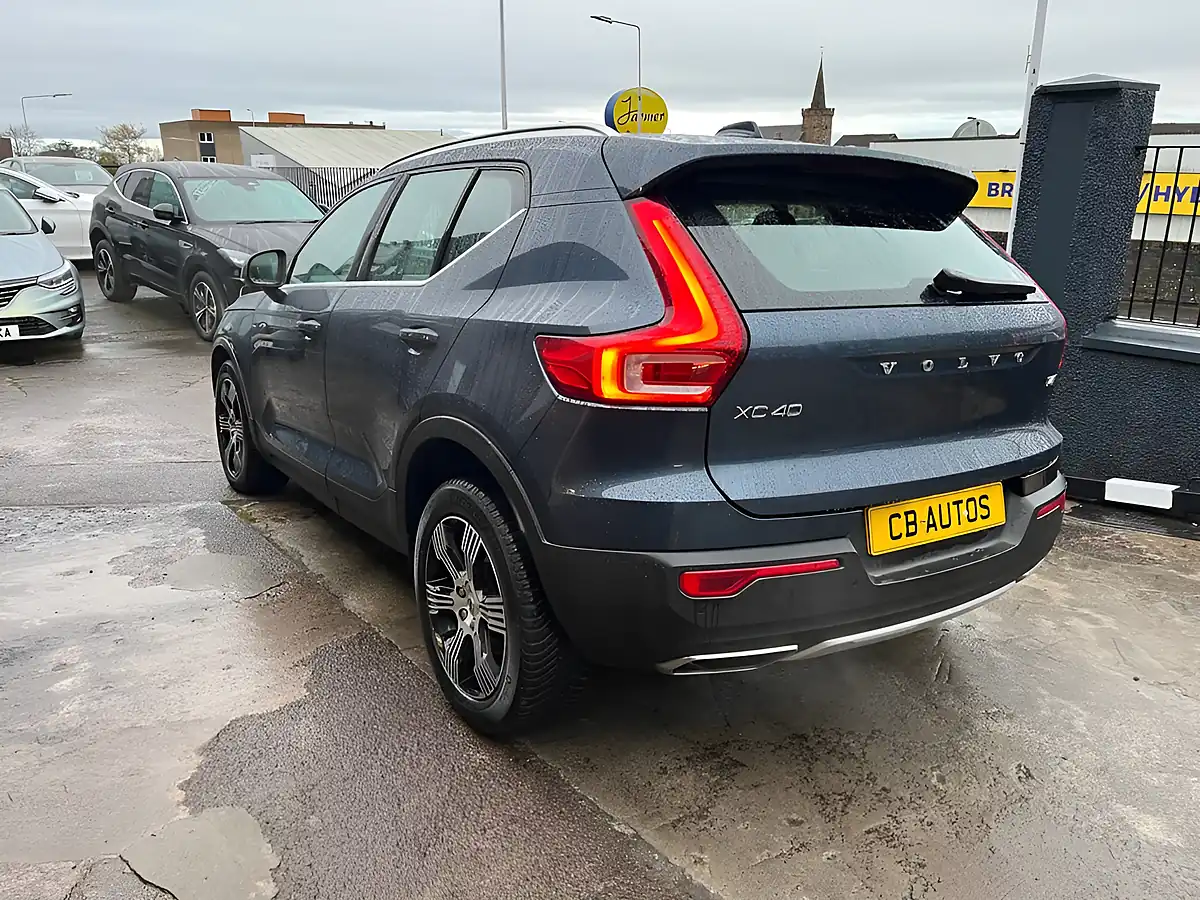 Used 2019 Volvo XC40 Inscription Denim Blue - Interior and Exterior details 6