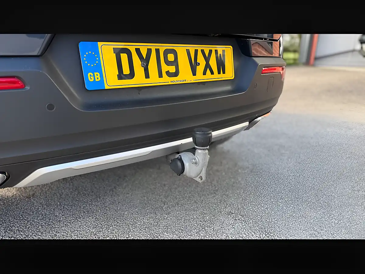 Used 2019 Volvo XC40 Inscription Denim Blue - Interior and Exterior details 6