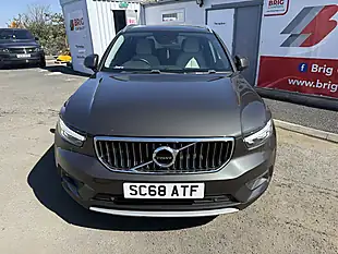 Used 2019 Volvo XC40 Inscription Pine Grey - Interior and Exterior details 10