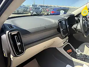 Used 2019 Volvo XC40 Inscription Pine Grey - Interior and Exterior details 18