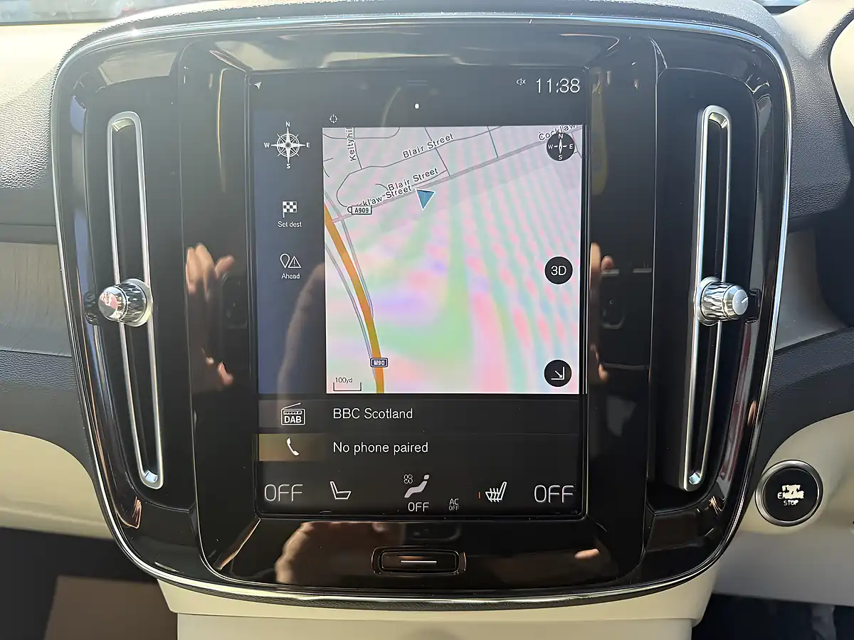 Used 2019 Volvo XC40 Inscription Pine Grey - Interior and Exterior details 19