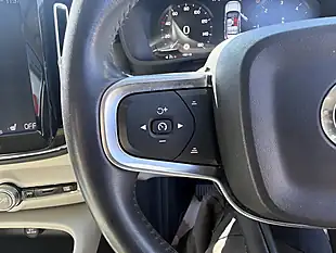 Used 2019 Volvo XC40 Inscription Pine Grey - Interior and Exterior details 20