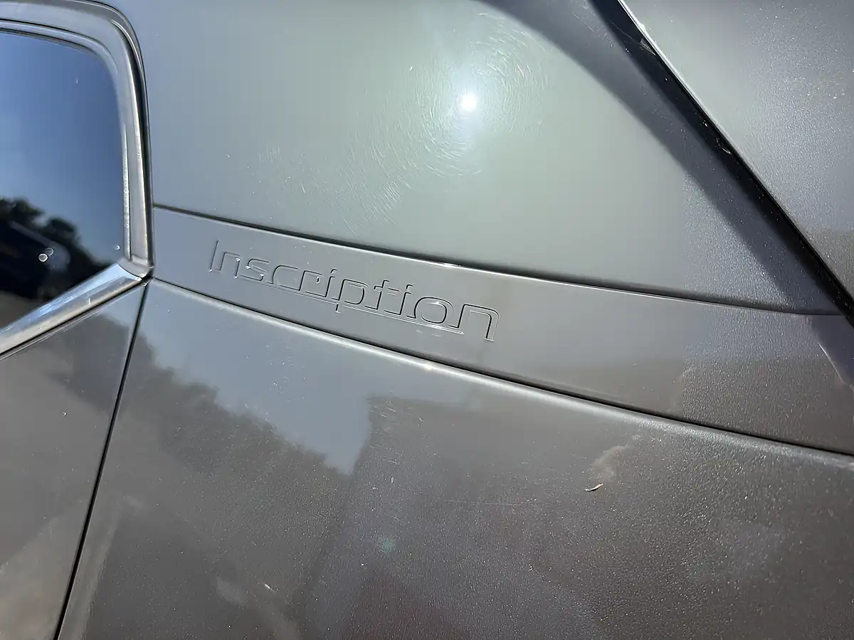 Used 2019 Volvo XC40 Inscription Pine Grey - Interior and Exterior details 4