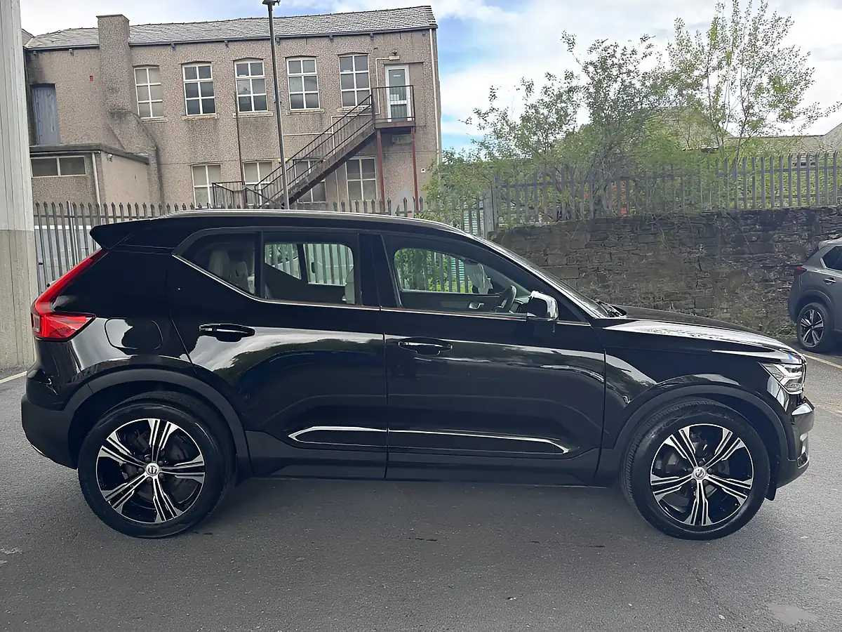 Used 2019 Volvo XC40 Inscription Pro Black - Interior and Exterior details 11