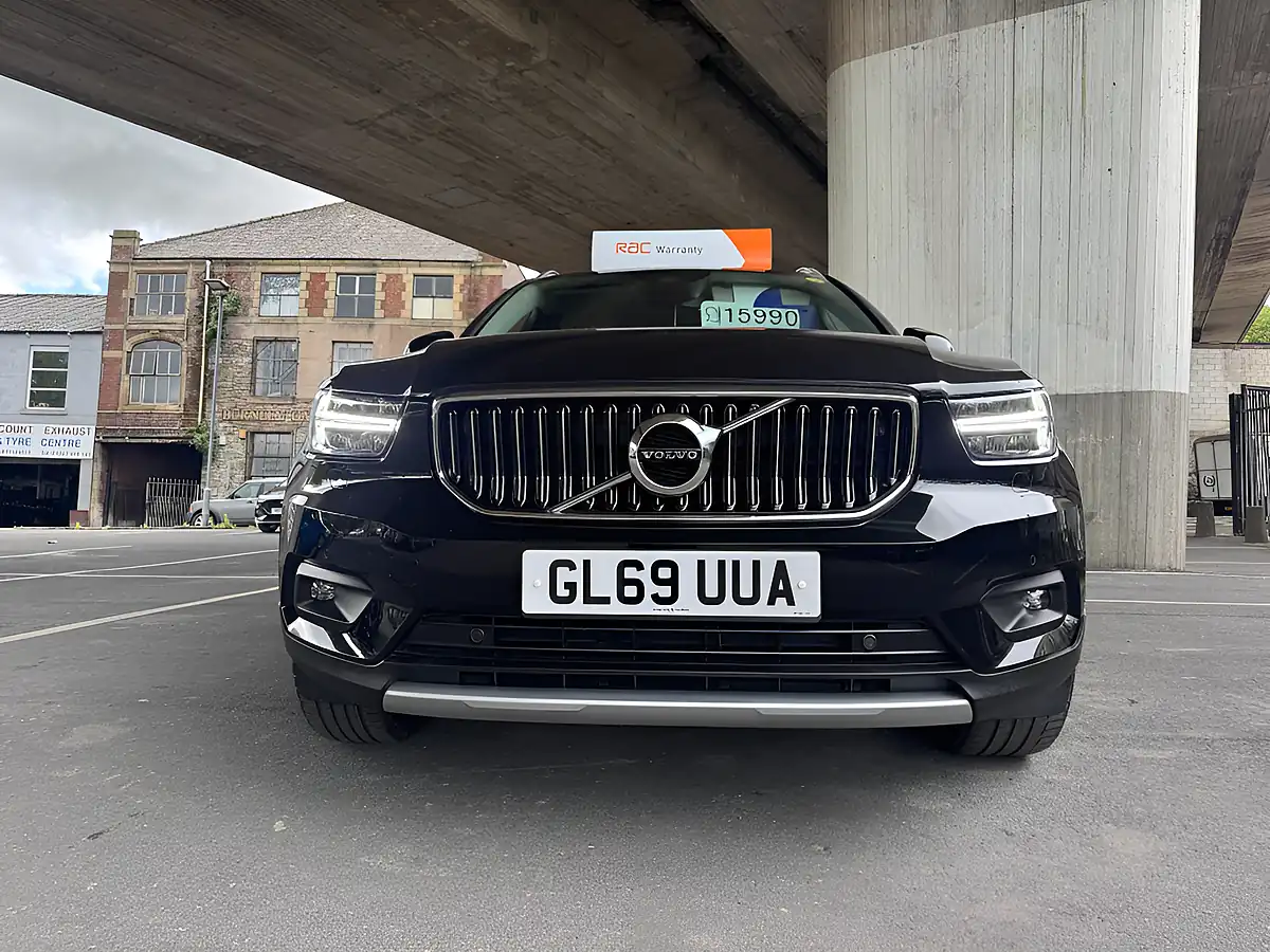 Used 2019 Volvo XC40 Inscription Pro Black - Interior and Exterior details 5