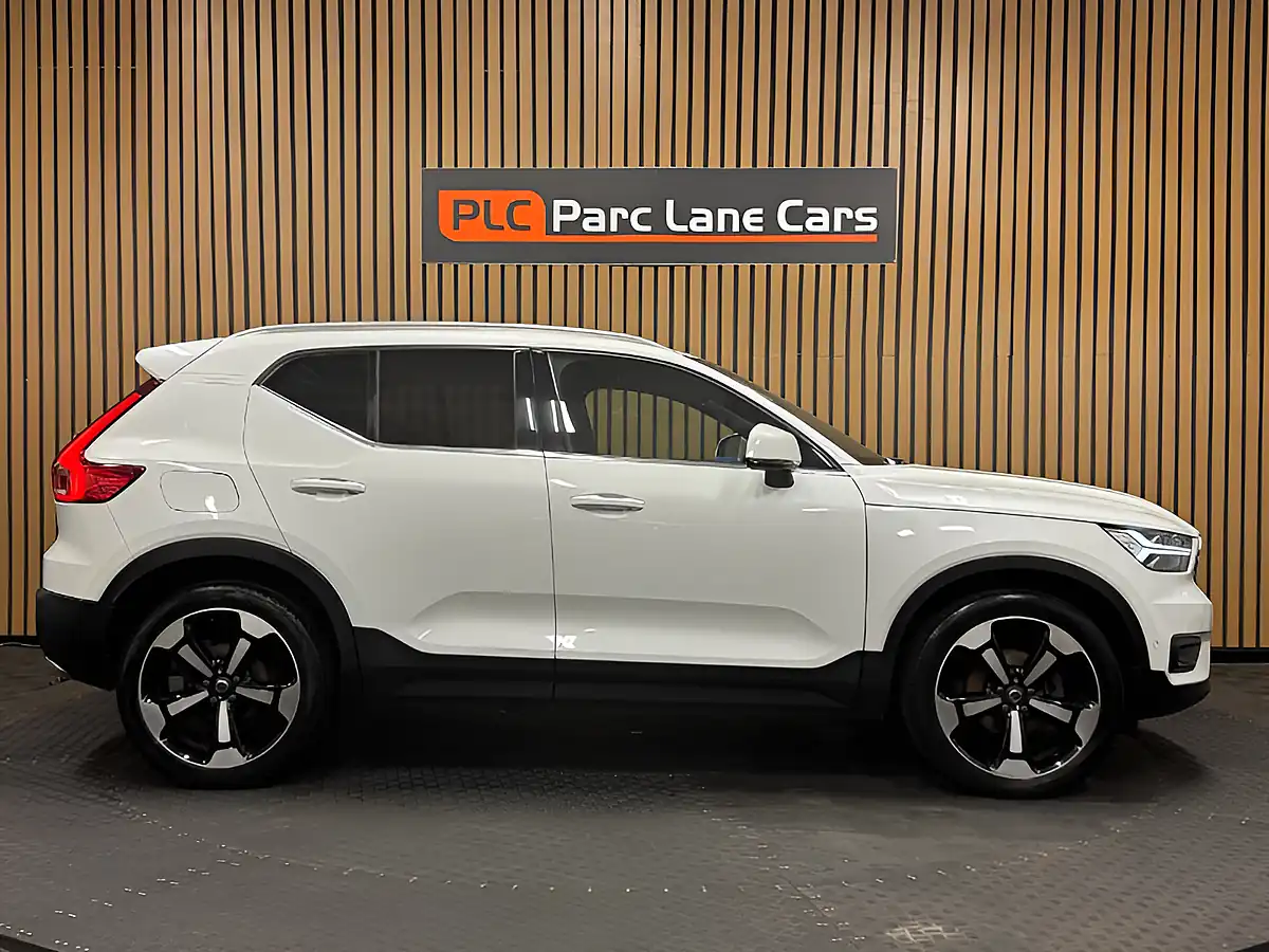 Used 2019 Volvo XC40 Inscription Pro Crystal White - Interior and Exterior details 2