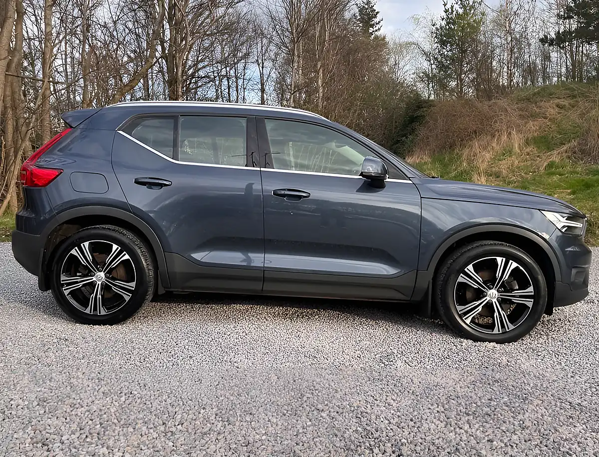 Used 2019 Volvo XC40 Inscription Pro Denim Blue - Interior and Exterior details 2