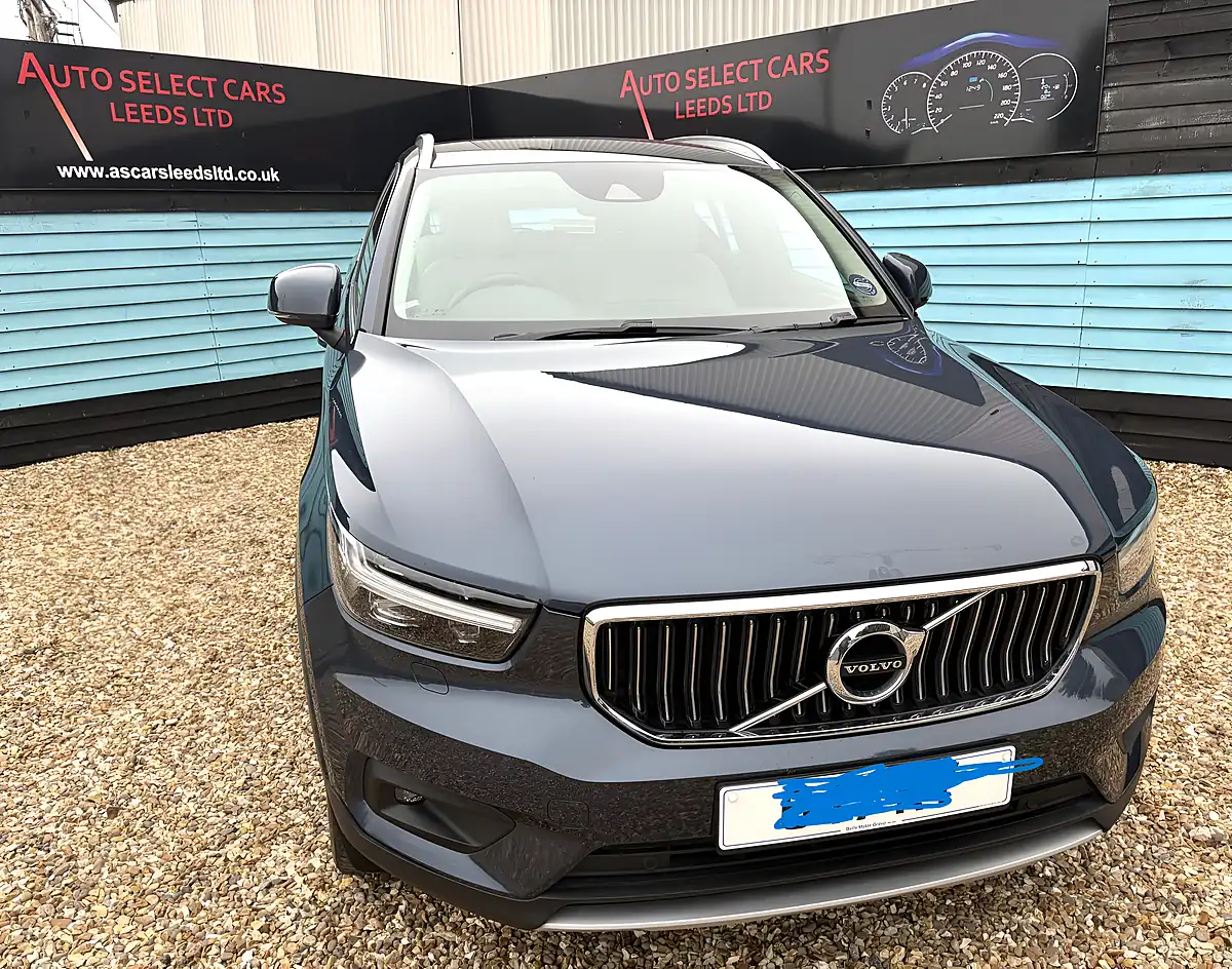 Used 2019 Volvo XC40 Inscription Pro Denim Blue - Interior and Exterior details 2