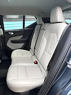 Used 2019 Volvo XC40 Inscription Pro Denim Blue - Interior and Exterior details 8