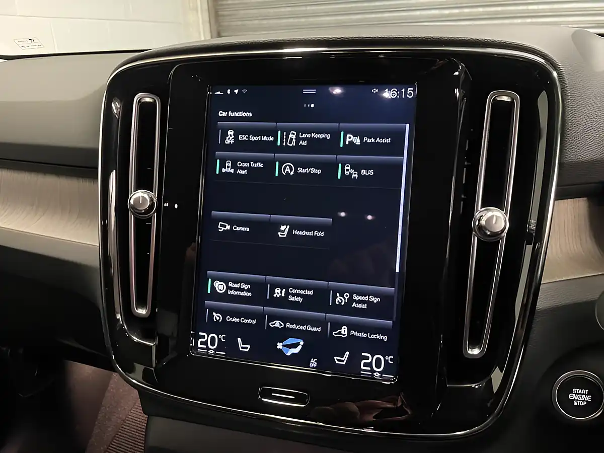 Used 2019 Volvo XC40 Inscription Pro Grey - Interior and Exterior details 18