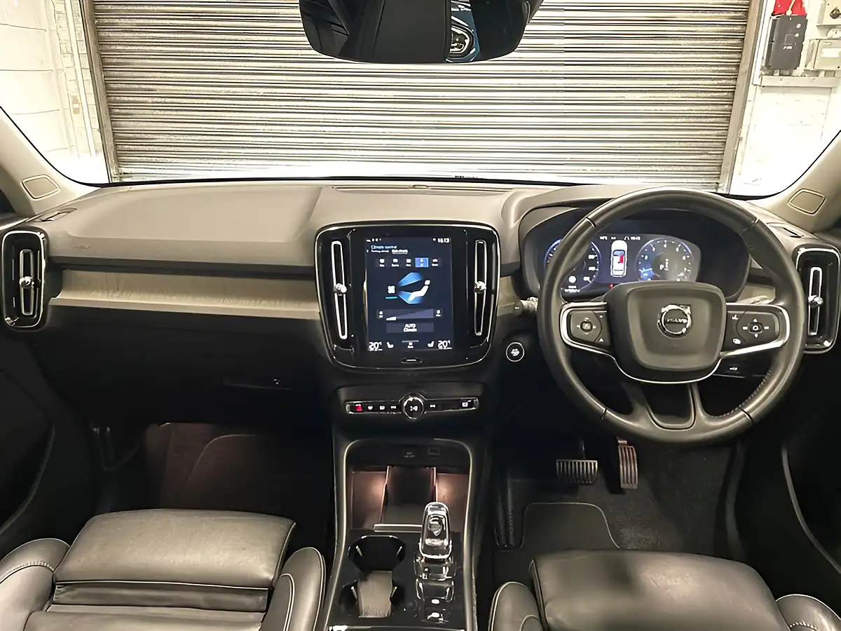 Used 2019 Volvo XC40 Inscription Pro Grey - Interior and Exterior details 2
