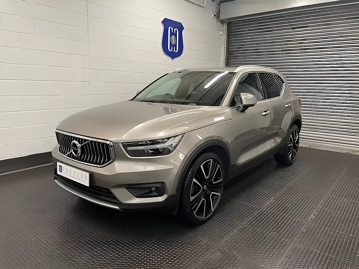 Used 2019 Volvo XC40 Inscription Pro Grey - Interior and Exterior details 3