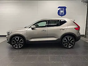 Used 2019 Volvo XC40 Inscription Pro Grey - Interior and Exterior details 8
