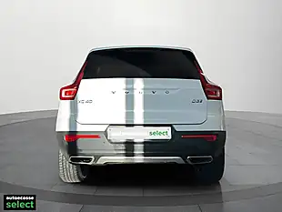 Used 2019 Volvo XC40 Inscription White - Interior and Exterior details 7