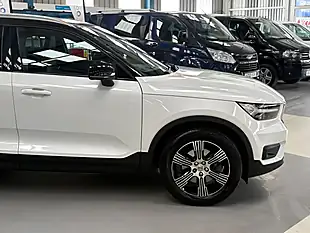 Used 2019 Volvo XC40 Inscription White - Interior and Exterior details 10
