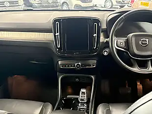 Used 2019 Volvo XC40 Inscription White - Interior and Exterior details 11