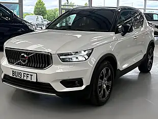 Used 2019 Volvo XC40 Inscription White - Interior and Exterior details 3