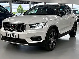 Used 2019 Volvo XC40 Inscription White - Interior and Exterior details 6