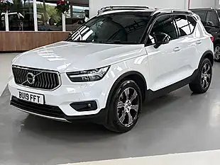 Used 2019 Volvo XC40 Inscription White - Interior and Exterior details 8