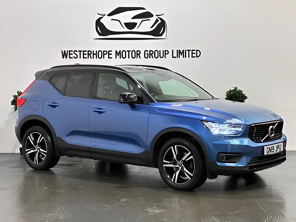 Used 2019 Volvo XC40 R-Design Blue - Interior and Exterior details 10