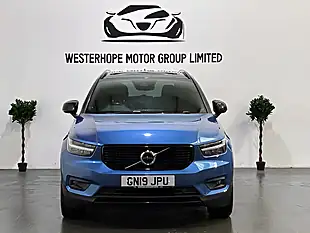 Used 2019 Volvo XC40 R-Design Blue - Interior and Exterior details 11