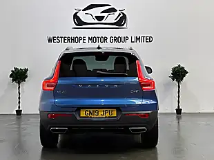 Used 2019 Volvo XC40 R-Design Blue - Interior and Exterior details 19