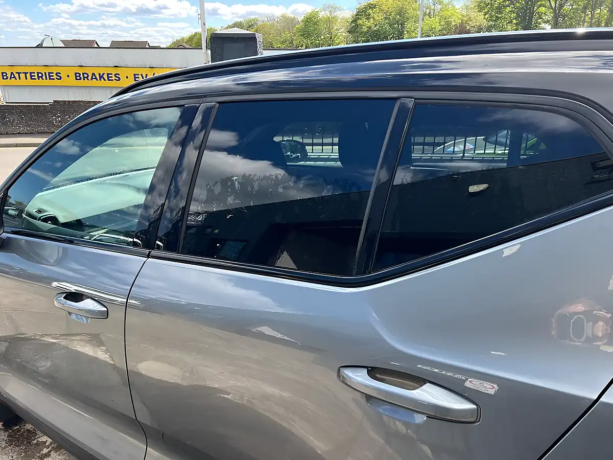 Used 2019 Volvo XC40 R-Design Grey - Interior and Exterior details 12